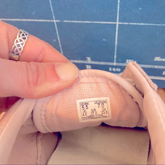 Vans pink low top sneakers size 7 - Picture 5 of 6